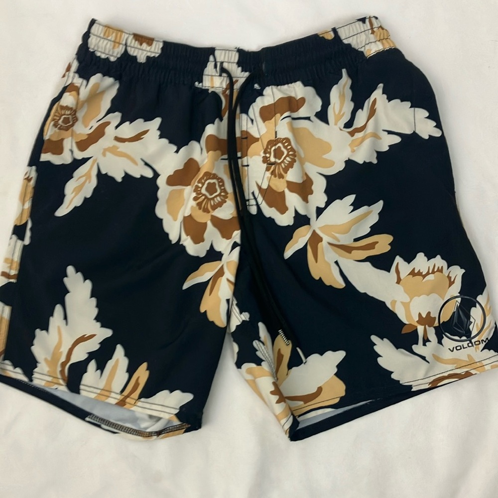 Volcom Floral Print Swim Shorts Men’s size small